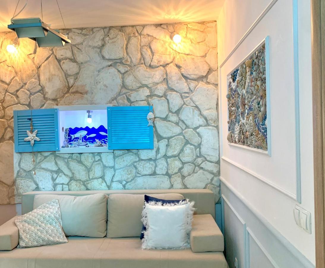 By The Sea Apartment